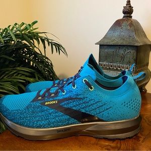 Brooks Levitate 3 Running Sneaker